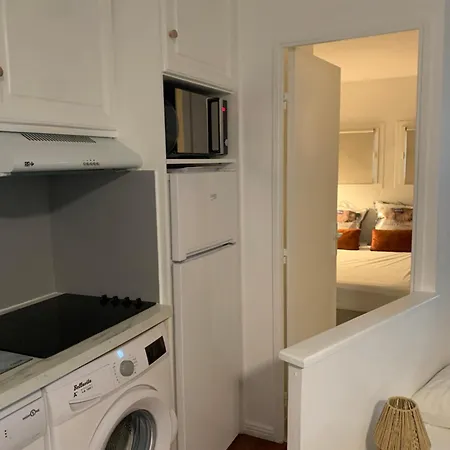 Appartement Jardin Clos Sur La ,parking -piscine Premium Saint-Raphaël