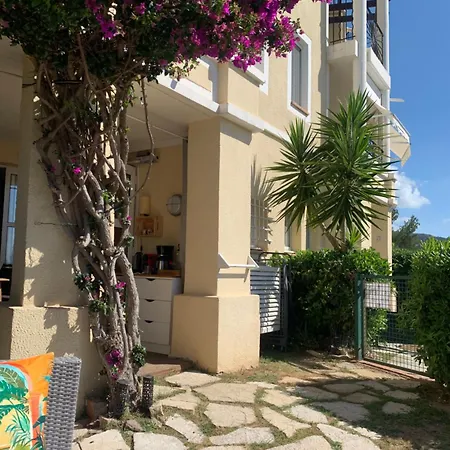 Apartment French Days Cap Esterel Fh007 Jardin Privatif Et Cloture ,vue Mer,piscines , Parking Couvert,coup De Coeur Saint-Raphael (Var)