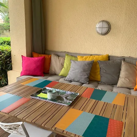 Apartment French Days Cap Esterel Fh007 Jardin Privatif Et Cloture ,vue Mer,piscines , Parking Couvert,coup De Coeur *