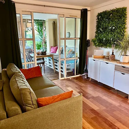 Appartement Jardin Clos Sur La ,parking -piscine Premium 3*