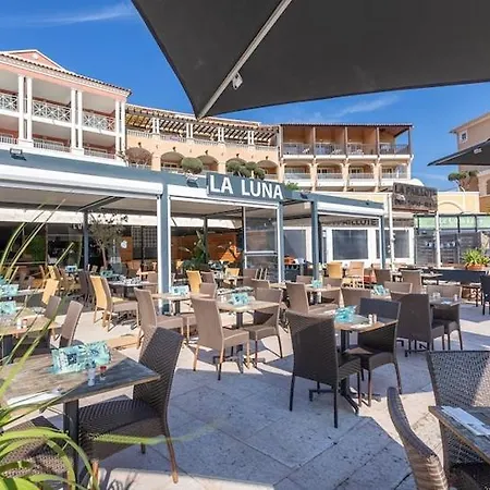 Jardin Clos Sur La ,parking -piscine Premium 3* Saint-Raphaël