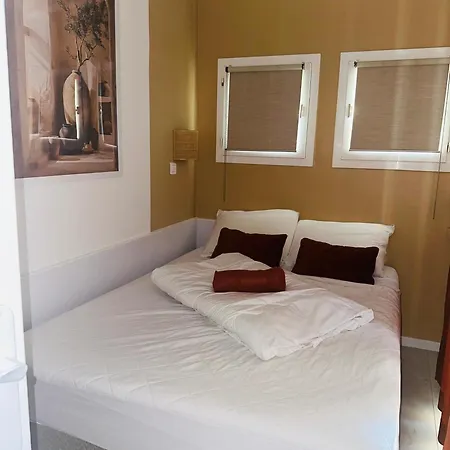 Jardin Clos Sur La ,parking -piscine Premium 3*